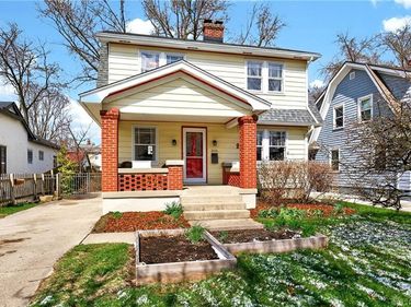 305 Orchard Drive, Oakwood, OH 45419