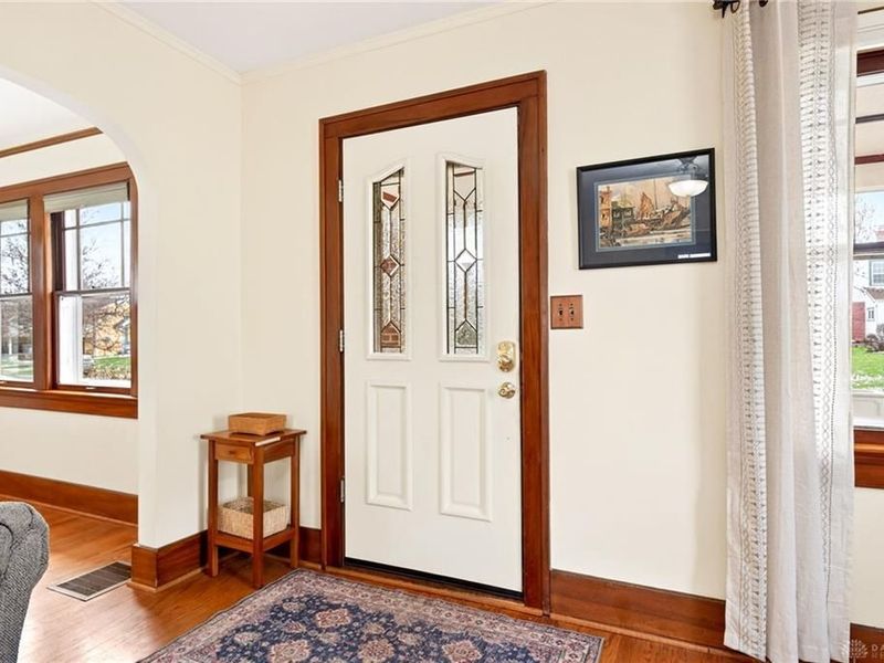 305 Orchard Drive, Oakwood, OH 45419 Photo 3