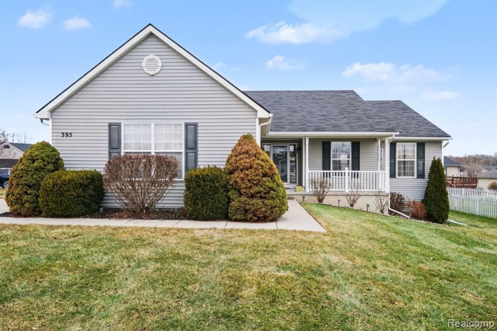 395 Haystack Drive, Linden, MI 48451 Main Photo