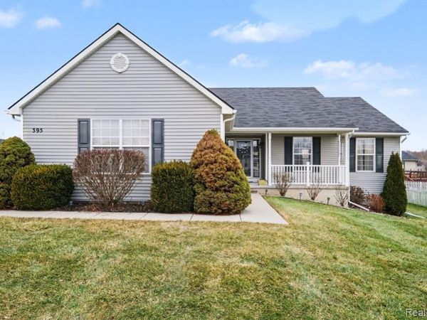 395 Haystack Drive, Linden, MI 48451
