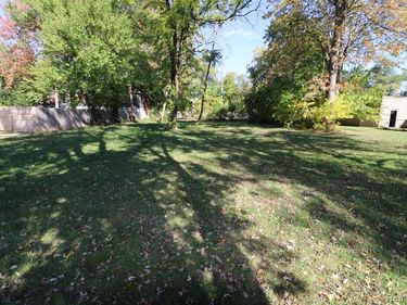 25 W Charlotte Street , Ecorse, MI 48229