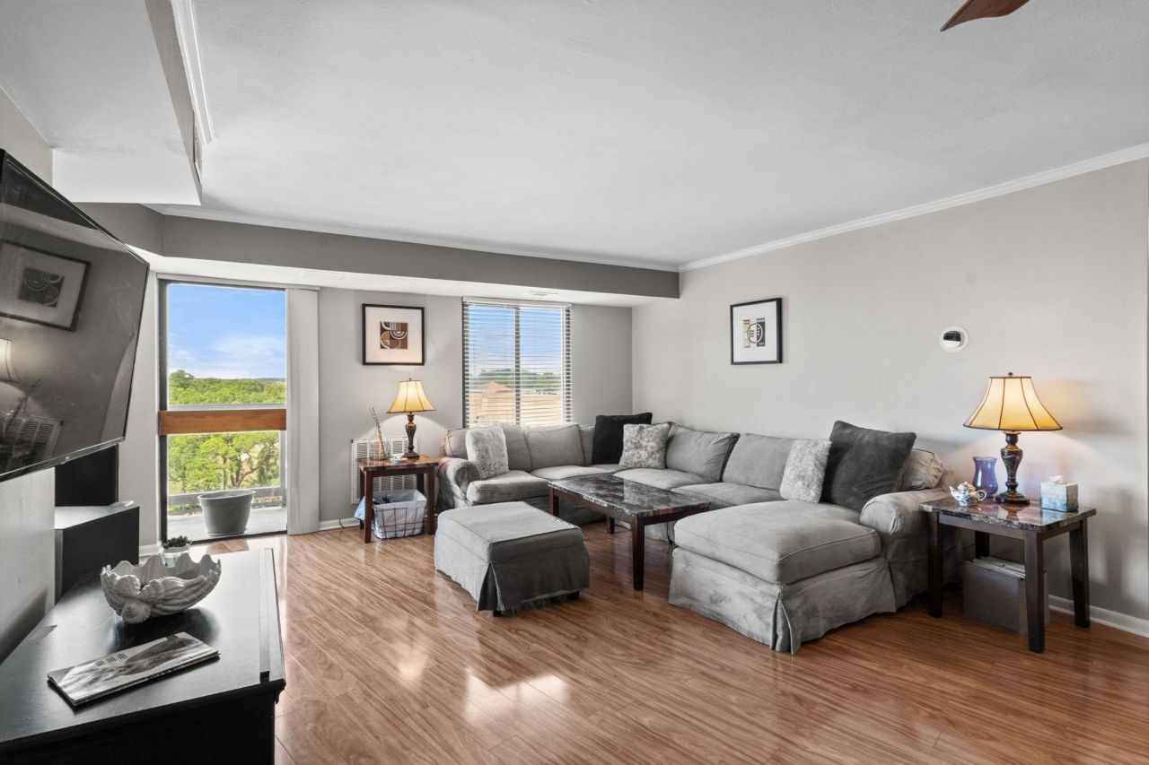 400 20th Ave. N  Photo 7