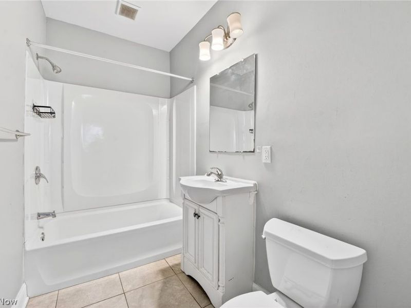 3726 Newark Avenue, Cleveland, OH 44109 Photo 11