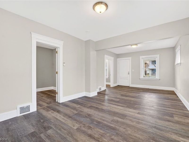 3726 Newark Avenue, Cleveland, OH 44109 Photo 2