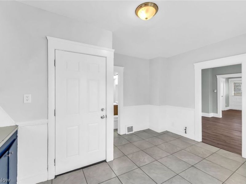 3726 Newark Avenue, Cleveland, OH 44109 Photo 21