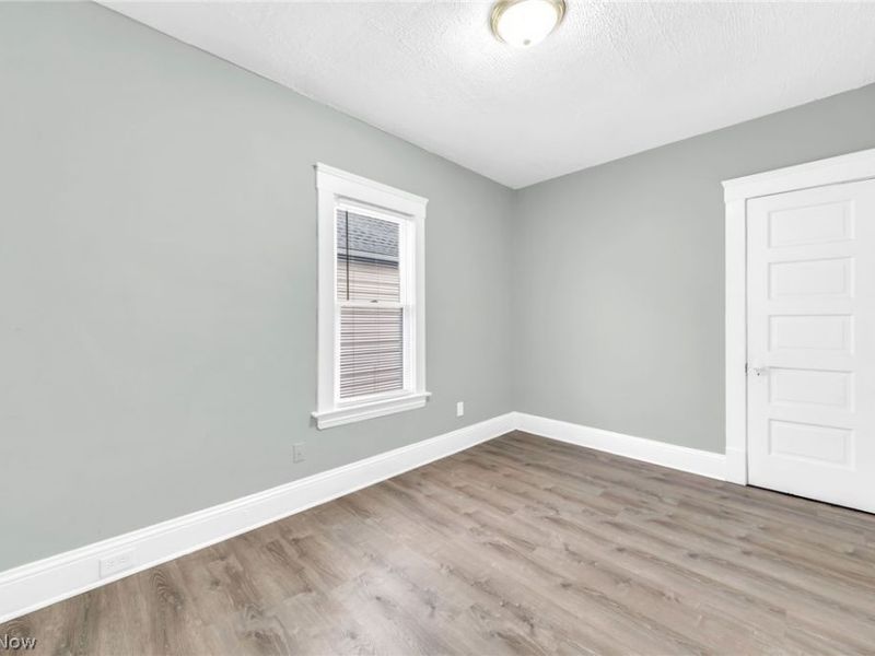 3726 Newark Avenue, Cleveland, OH 44109 Photo 24