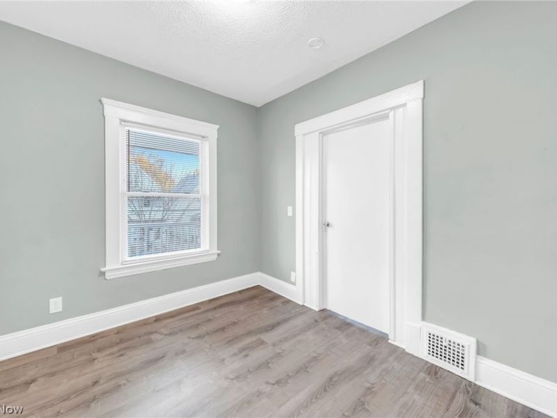 3726 Newark Avenue, Cleveland, OH 44109 Photo 28