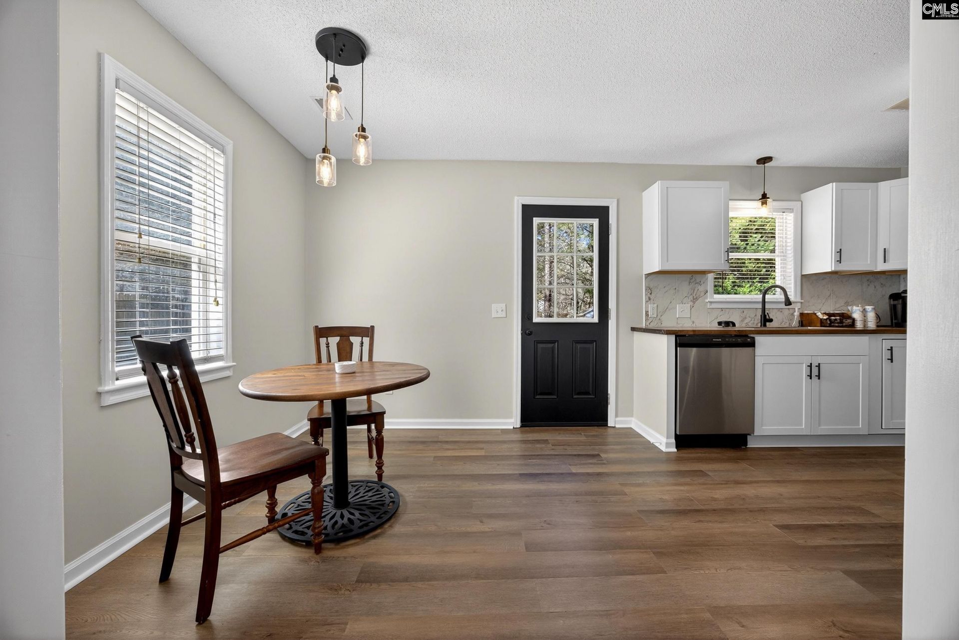 301 Squire Road Photo 10