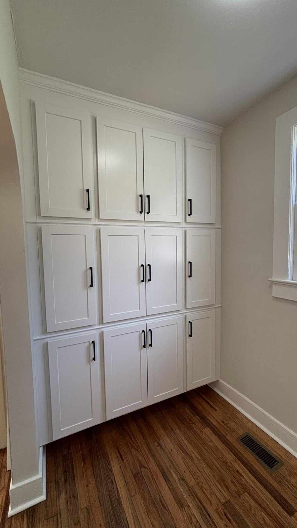 1697 Broughton Street Photo 13