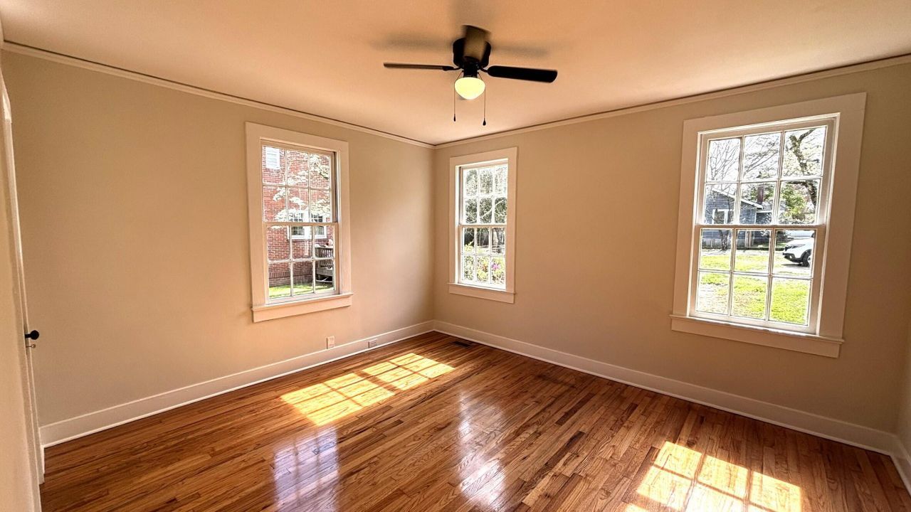 1697 Broughton Street Photo 18