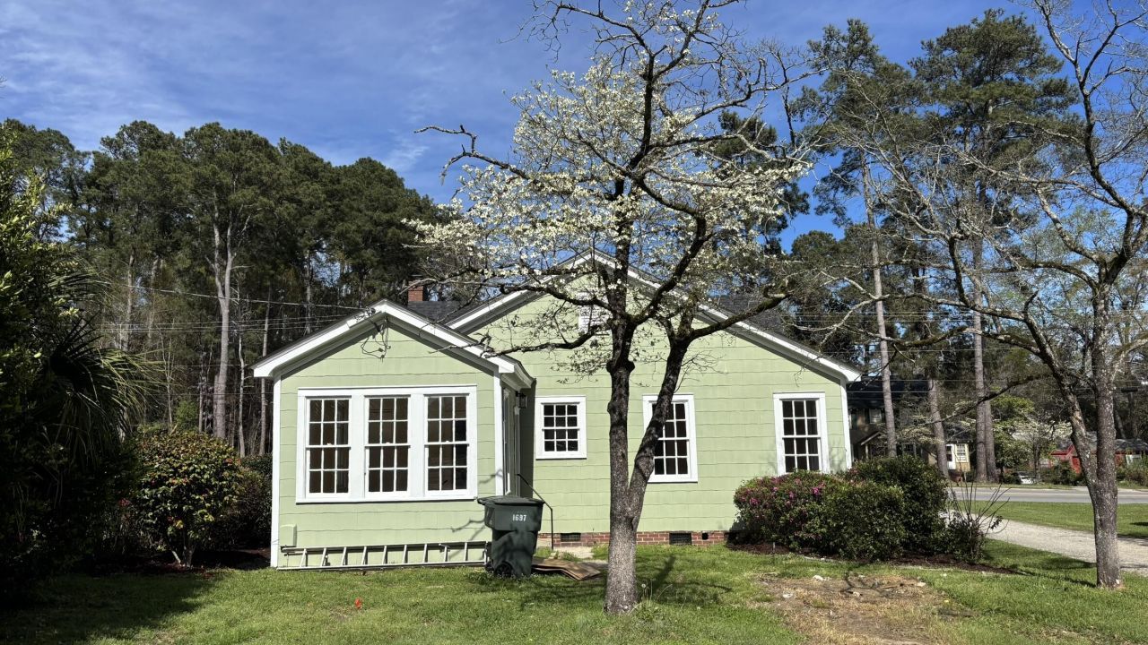 1697 Broughton Street Photo 21