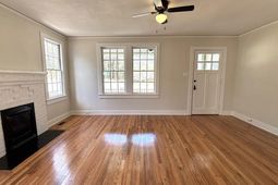 1697 Broughton Street photo 4