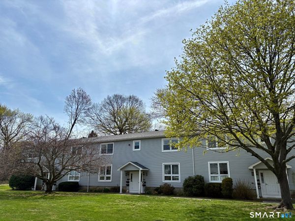 146 Carriage South, Unit 146, Milford, CT 06460