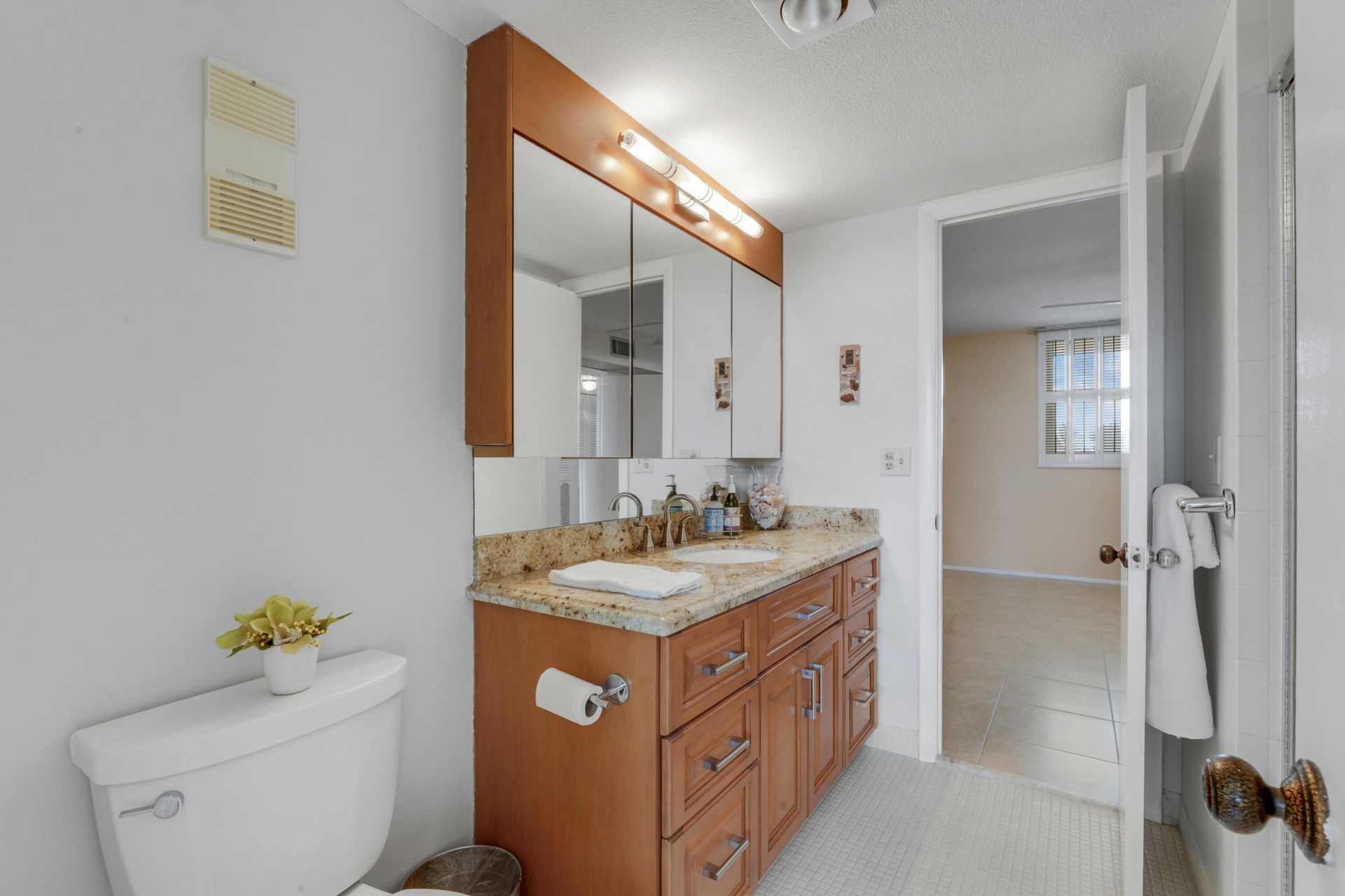 6461 NW 2nd Avenue, Unit 407, Boca Raton, FL 33487 Photo