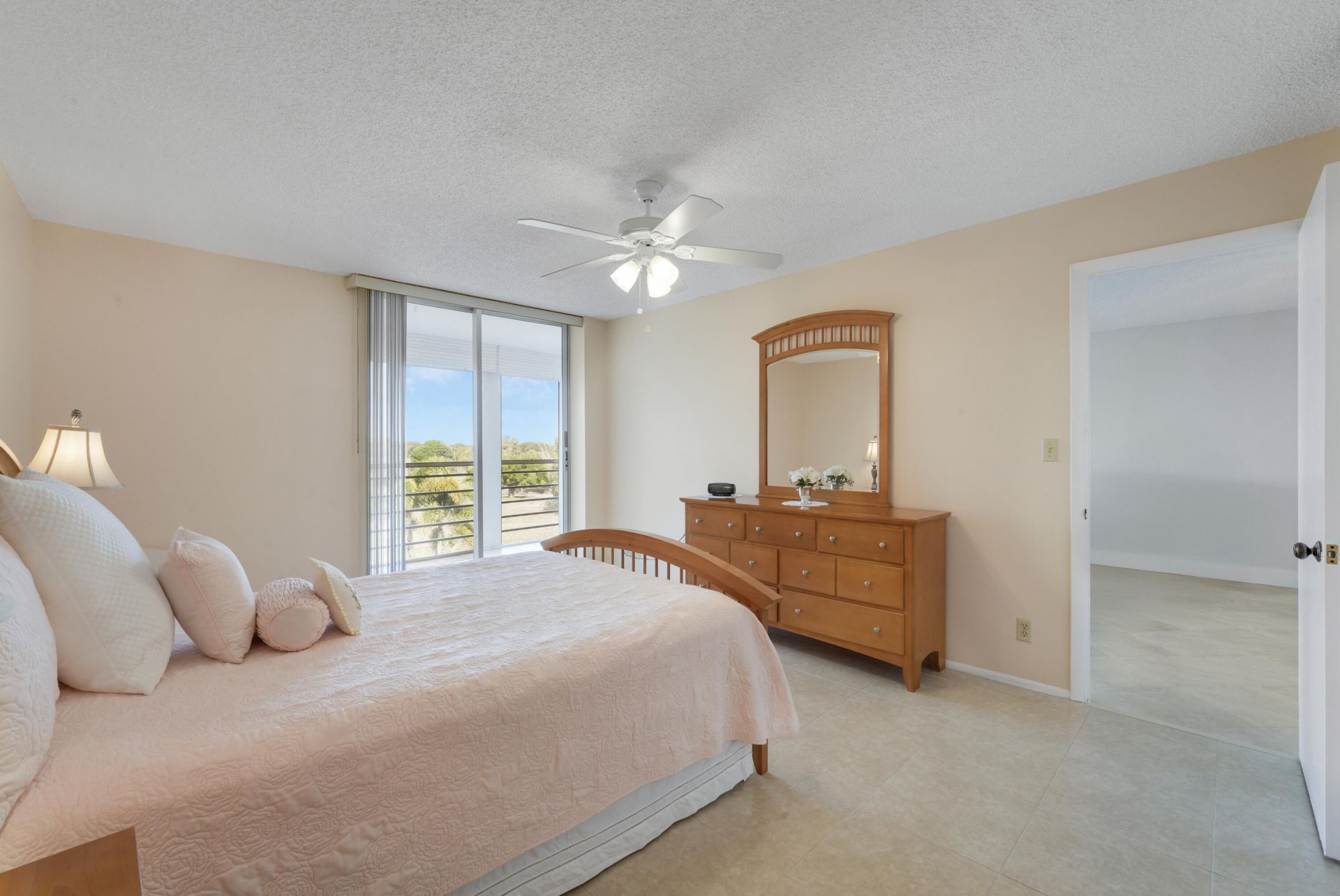 6461 NW 2nd Avenue, Unit 407, Boca Raton, FL 33487 Photo