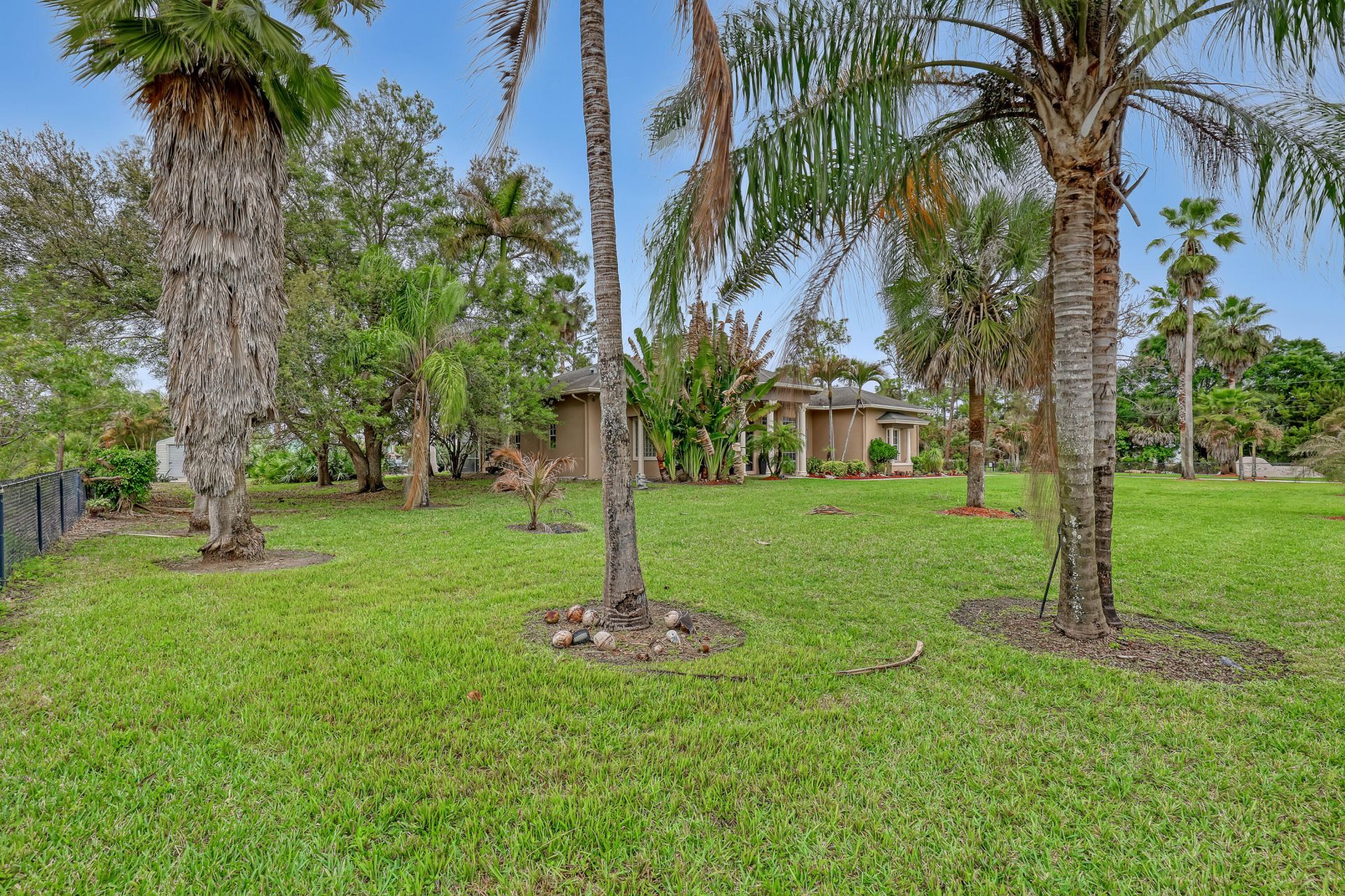 14042 88th Place N, The Acreage, FL 33470 Photo