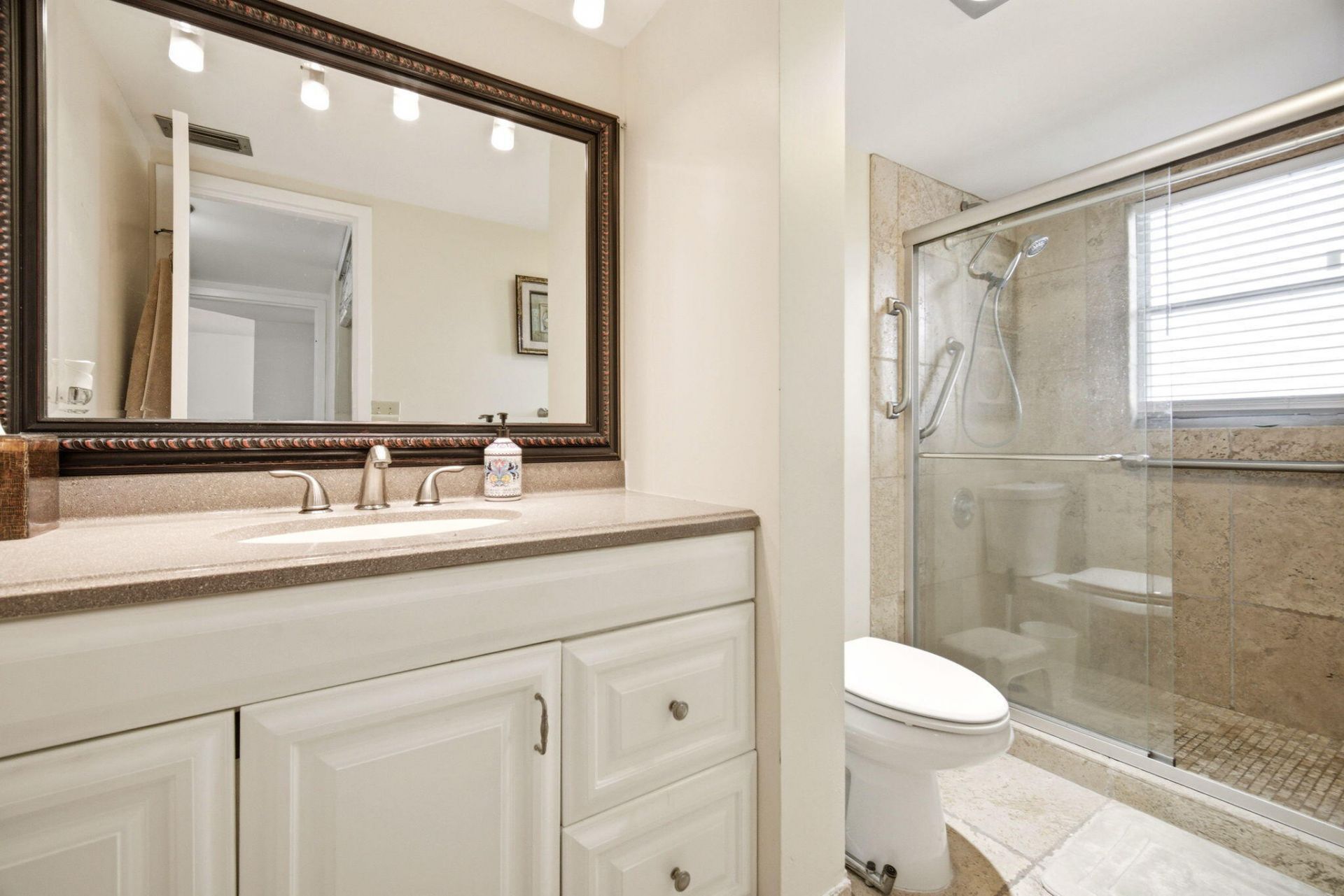 3593 Birdie Drive, Unit 203, Lake Worth, FL 33467 Photo