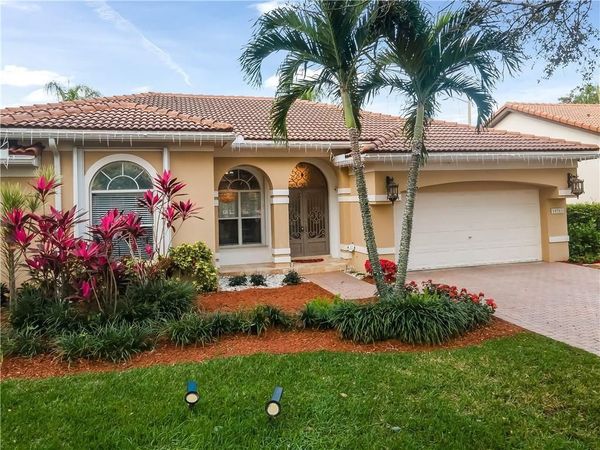 10361 NW 54th Place, Coral Springs, FL 33076