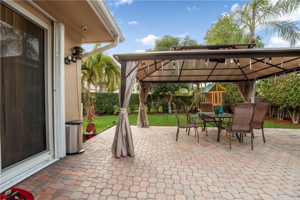 10361 NW 54th Place, Coral Springs, FL 33076 Photo