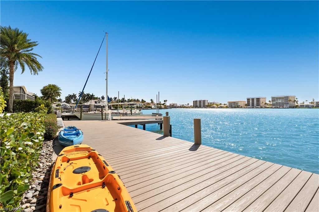 2805 Leeward Ln , Naples, FL 34103 Photo