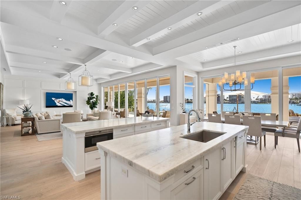 2805 Leeward Ln , Naples, FL 34103 Photo