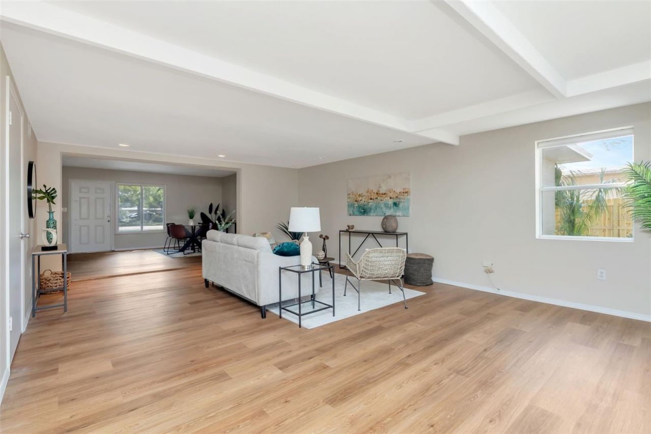 7420 Dr Martin Luther King Jr Street N, Saint Petersburg, FL 33702 Photo