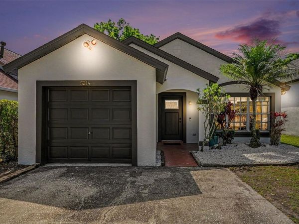 5214 CREEKMORE LANE, TAMPA, FL 33624