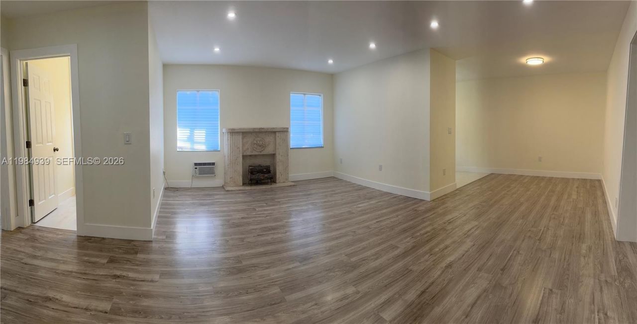 2400 NW 15th St, Miami, FL 33125 Photo