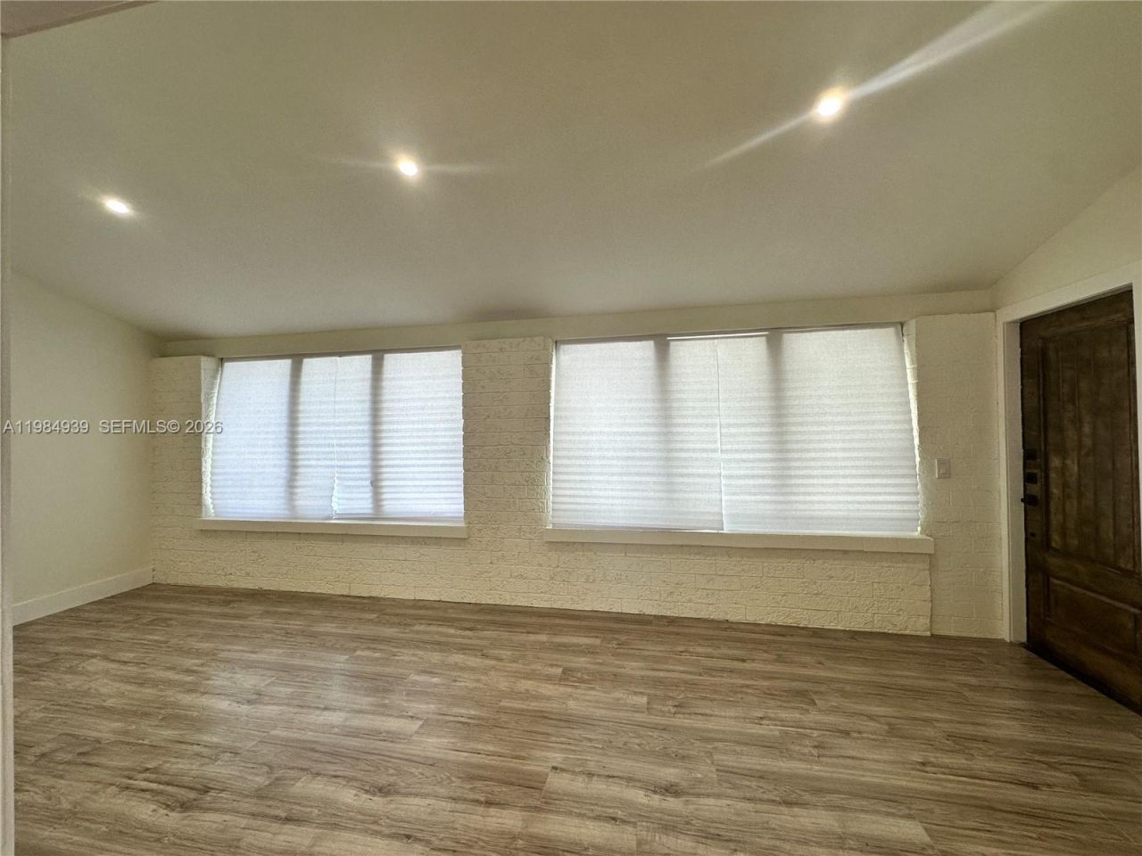 2400 NW 15th St, Miami, FL 33125 Photo