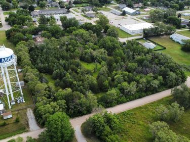 000 Cooper Road, Ashland, NE 68003