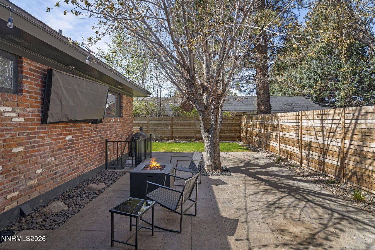 1085 Sharon Way, Reno, NV 89509 Photo