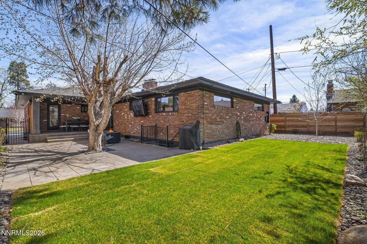 1085 Sharon Way, Reno, NV 89509 Photo