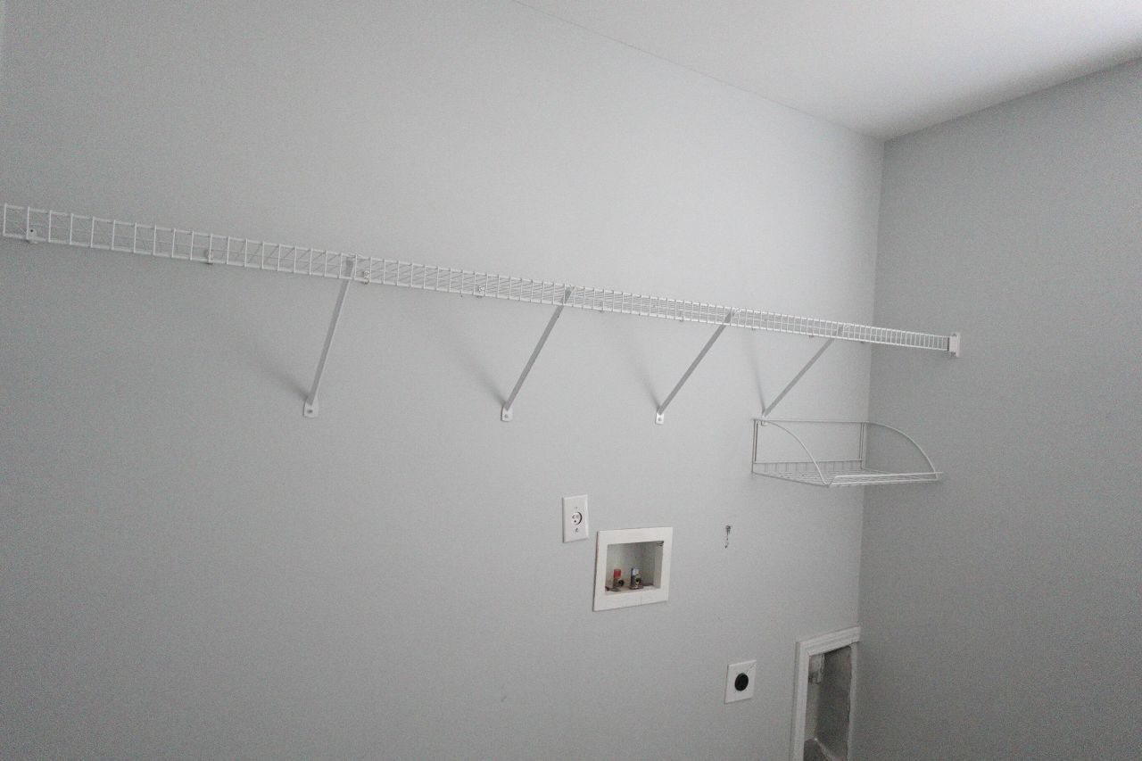 213 Medford Drive Photo 16