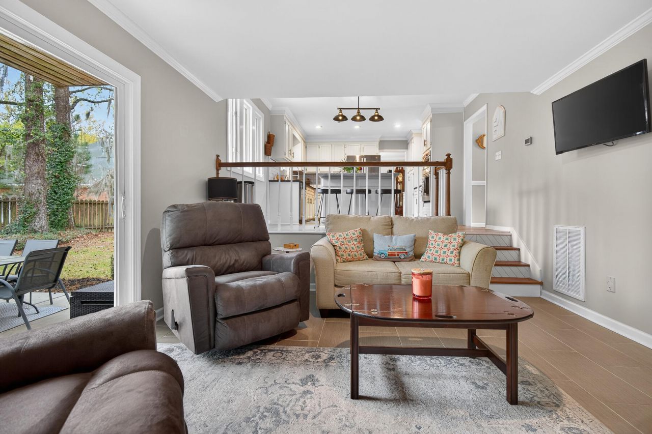 62 Sorento Boulevard Photo 25