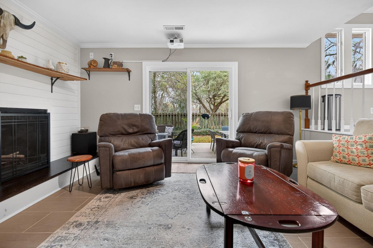 62 Sorento Boulevard Photo 27