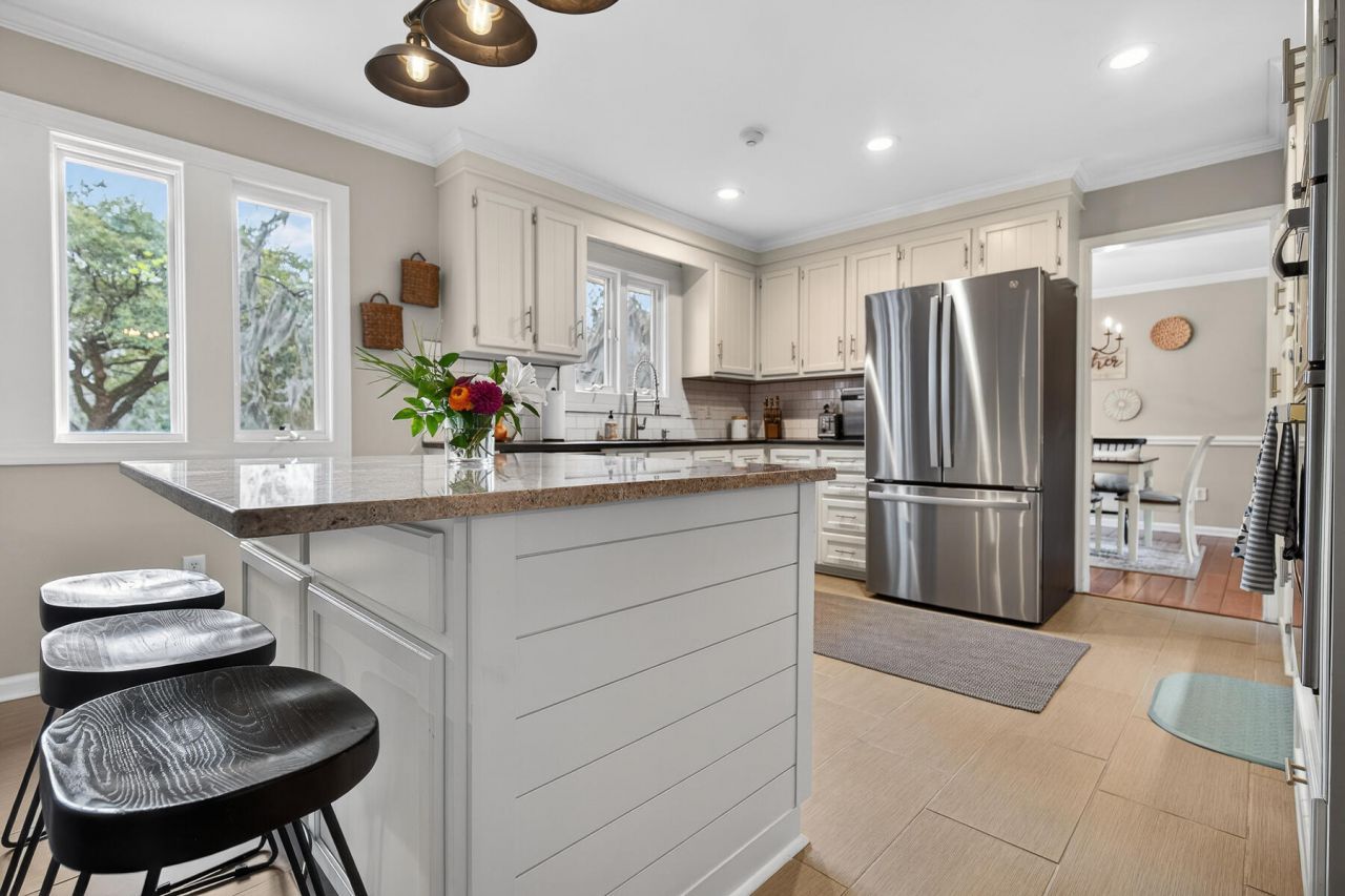 62 Sorento Boulevard Photo 31