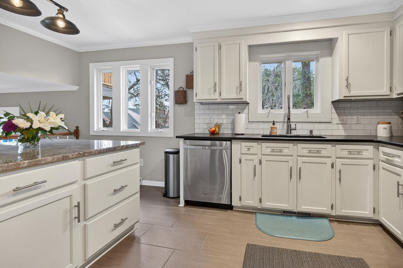 62 Sorento Boulevard Photo 35