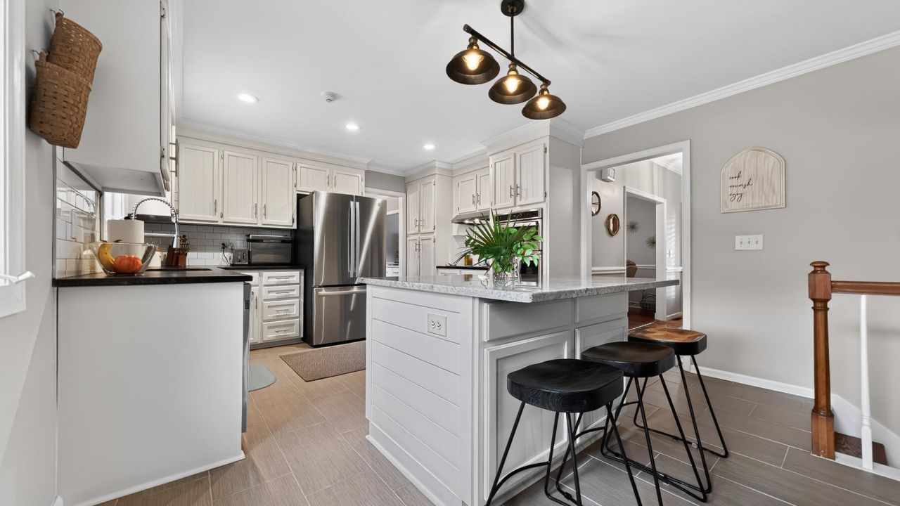 62 Sorento Boulevard Photo 37