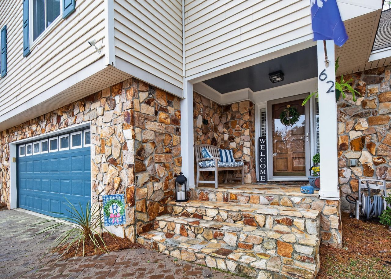 62 Sorento Boulevard Photo 4