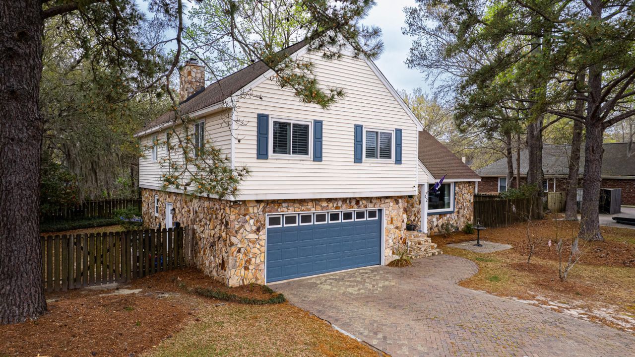 62 Sorento Boulevard Photo 5