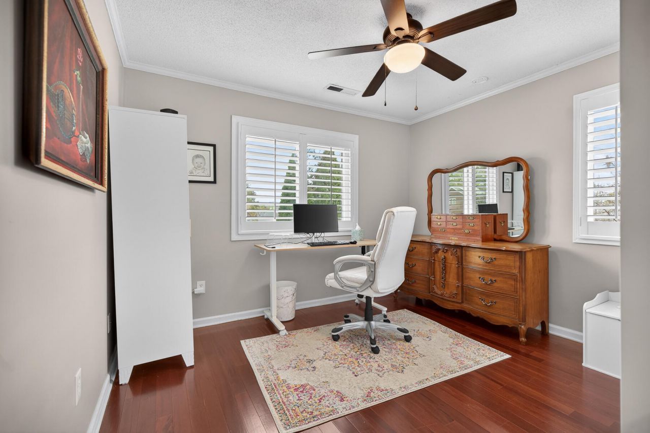 62 Sorento Boulevard Photo 68