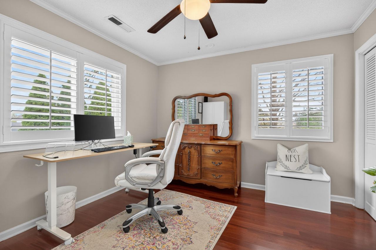 62 Sorento Boulevard Photo 69