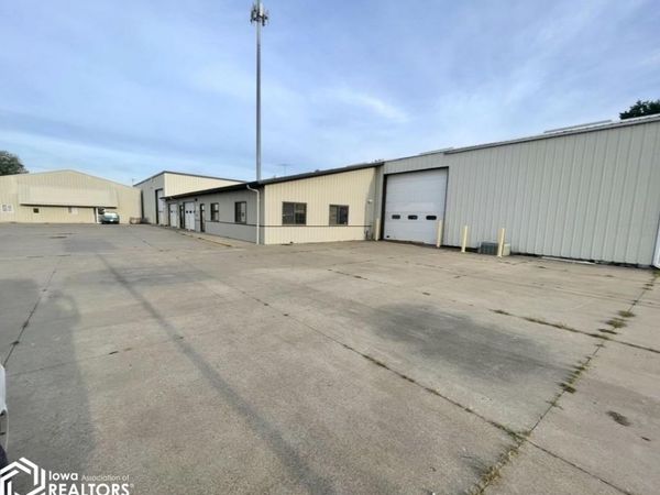 717 S 6Th Street, Oskaloosa, IA 52577