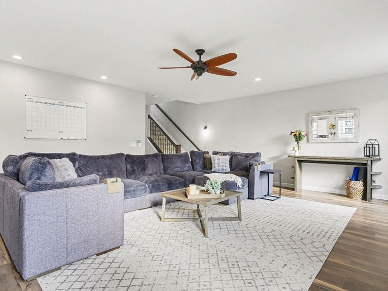 240 Glemsbury Drive, Delaware, OH 43015 Photo 6