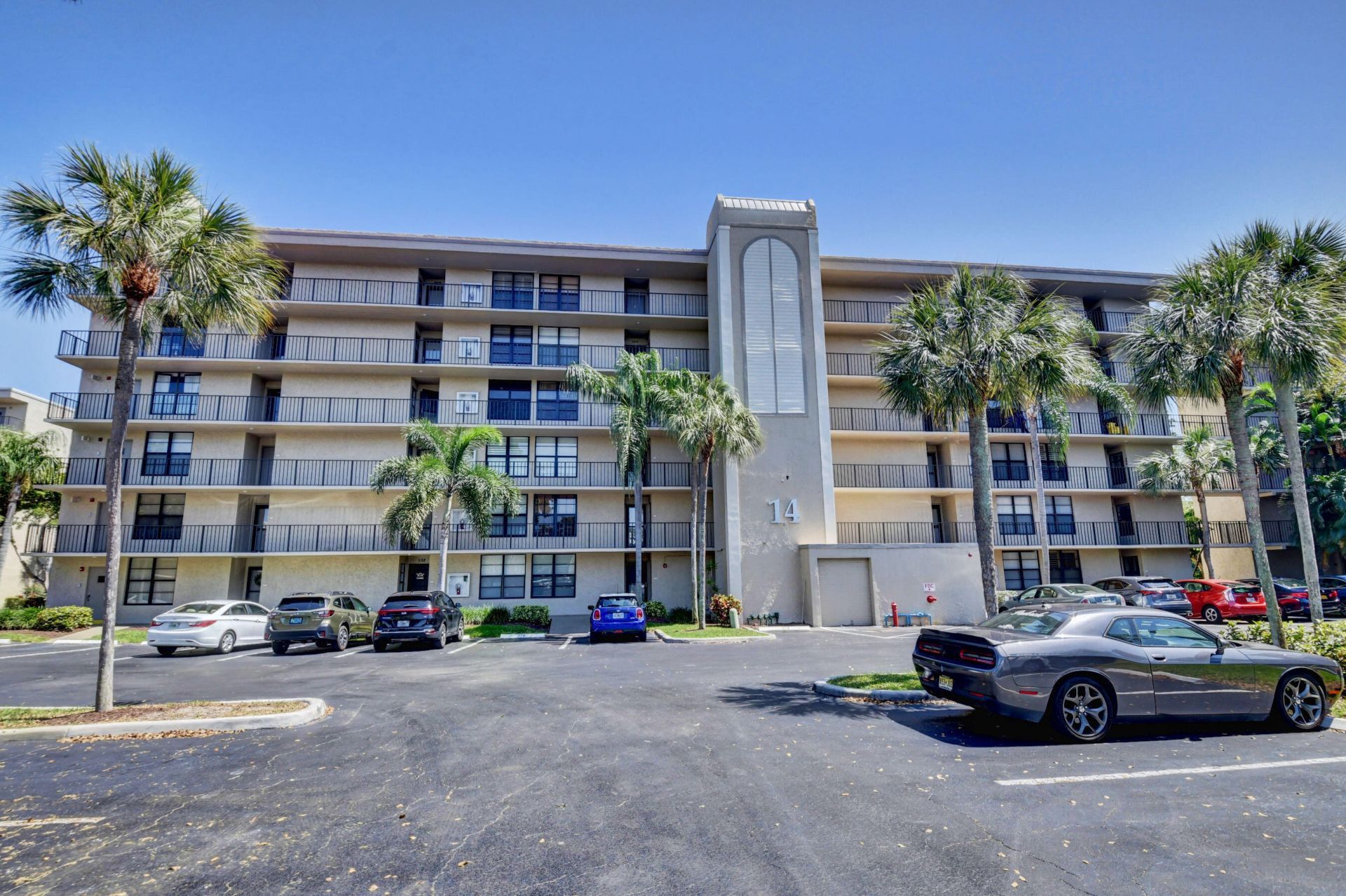 14 Royal Palm Way, Unit 106, Boca Raton, FL 33432 Photo