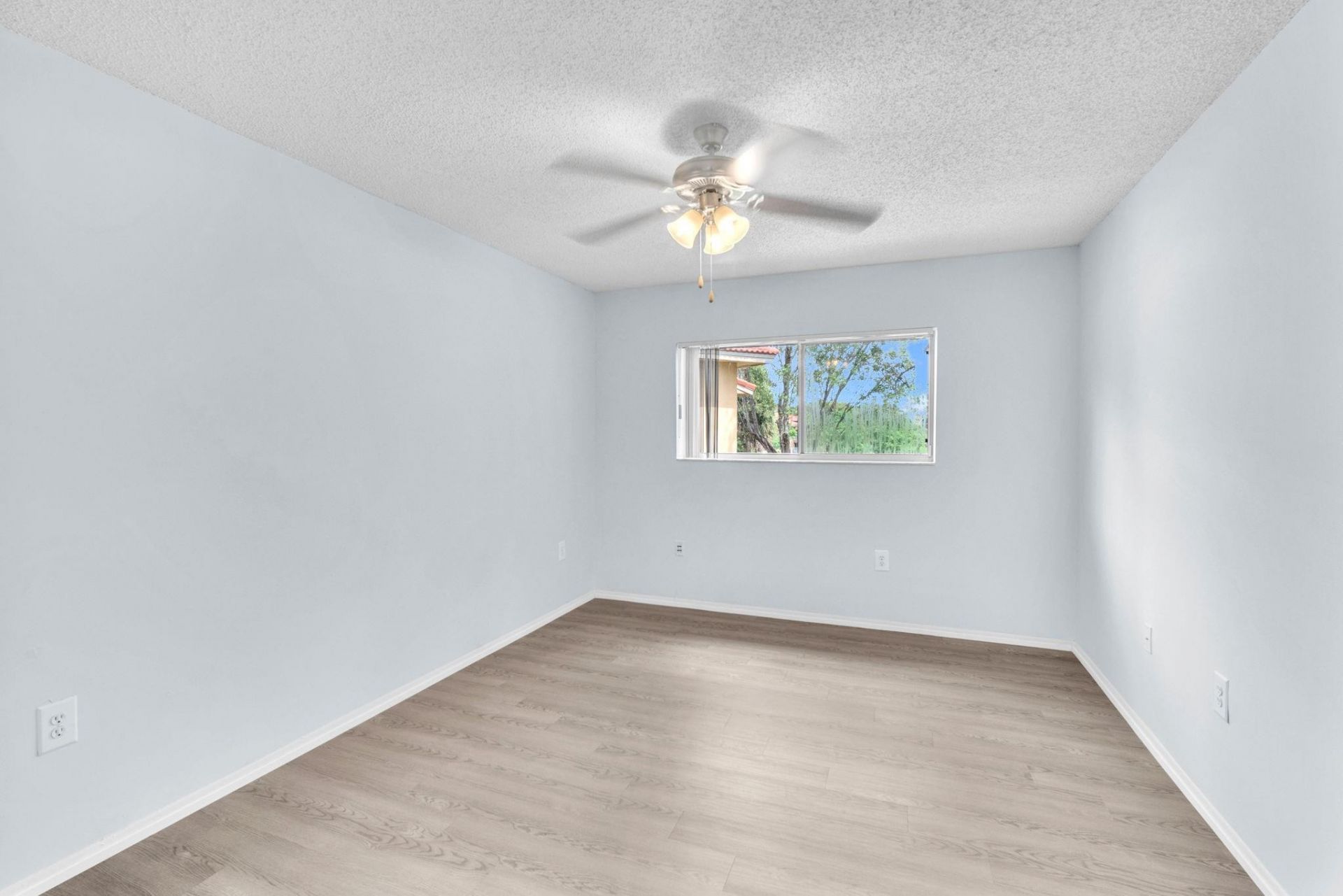 6881 NW 173rd Drive, Unit 1j, Hialeah, FL 33015 Photo