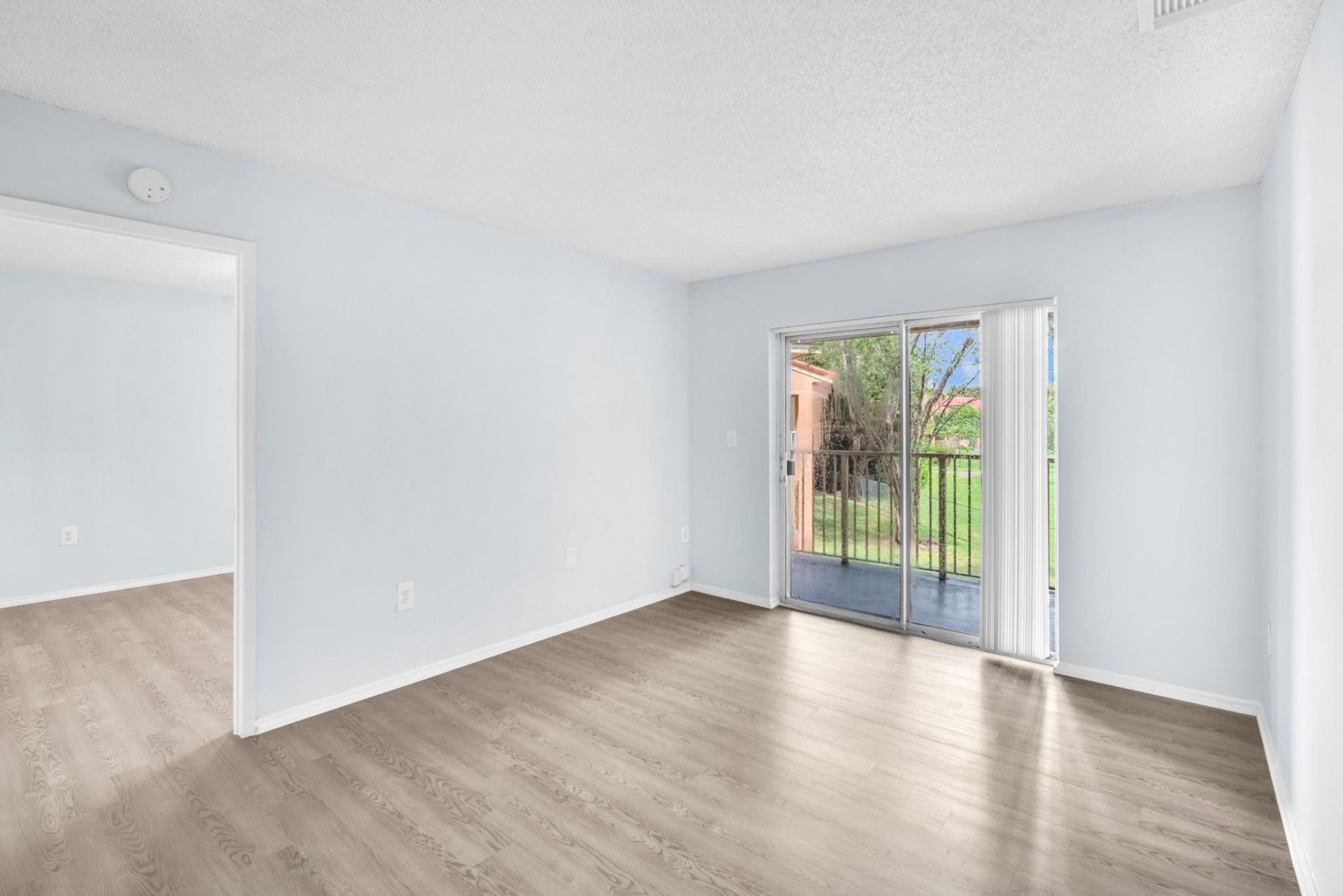 6881 NW 173rd Drive, Unit 1j, Hialeah, FL 33015 Photo