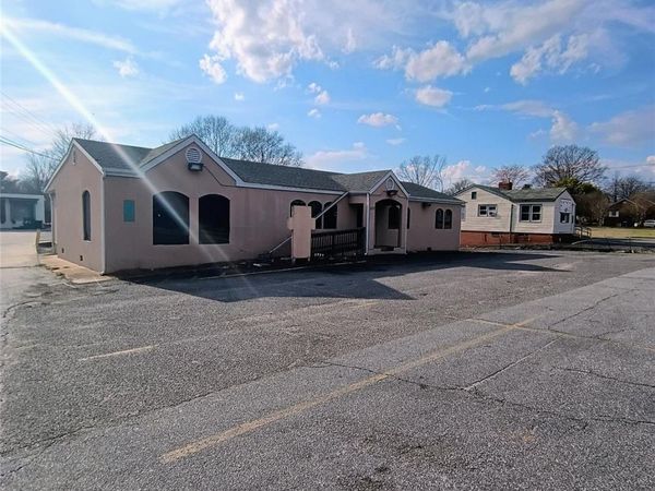 632,644,652 S Broadway Street , Forest City, NC 28043