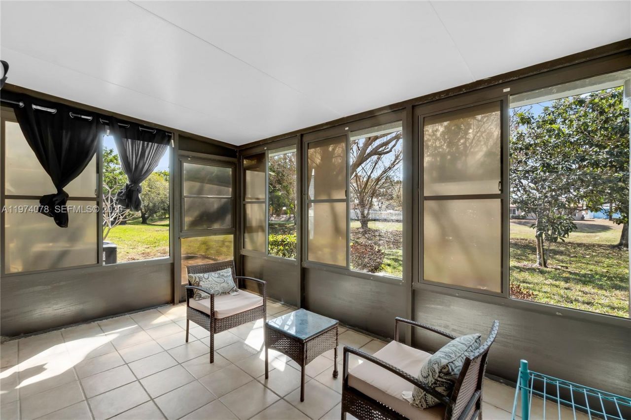 1550 SE Dewberry Ct, Port Saint Lucie, FL 34952 Photo