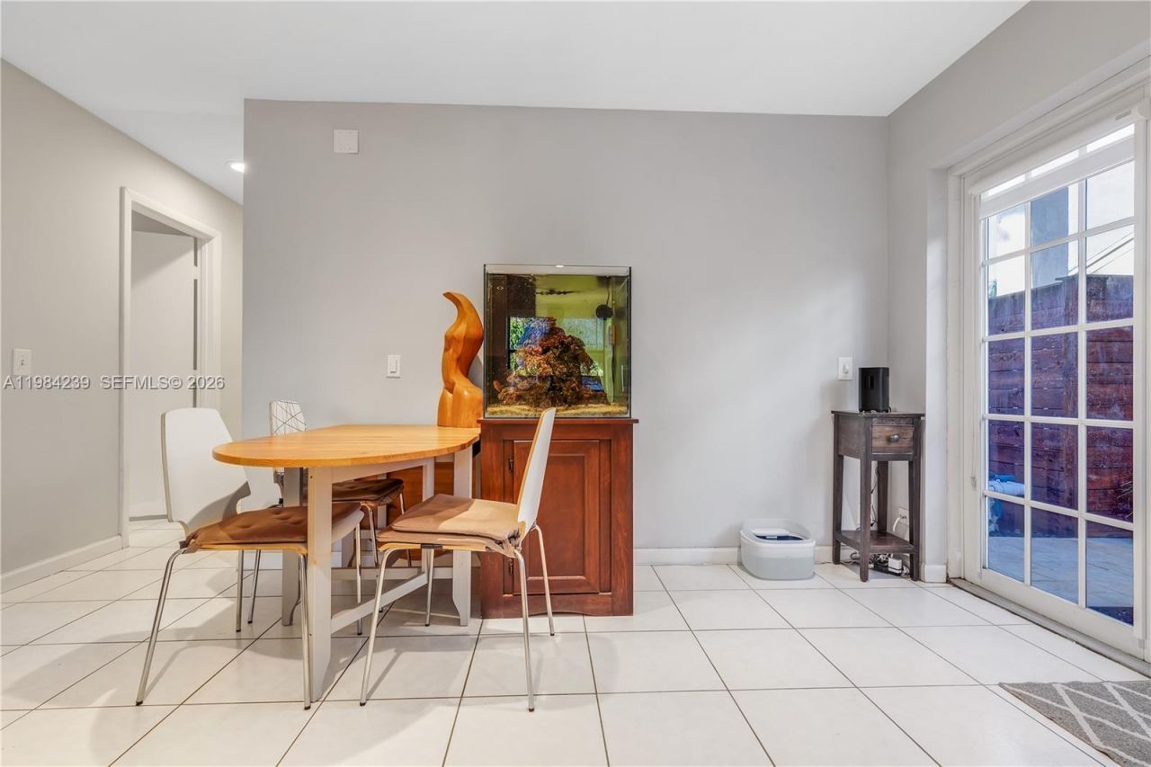 5321 SW 153rd Pl S , Miami, FL 33185 Photo